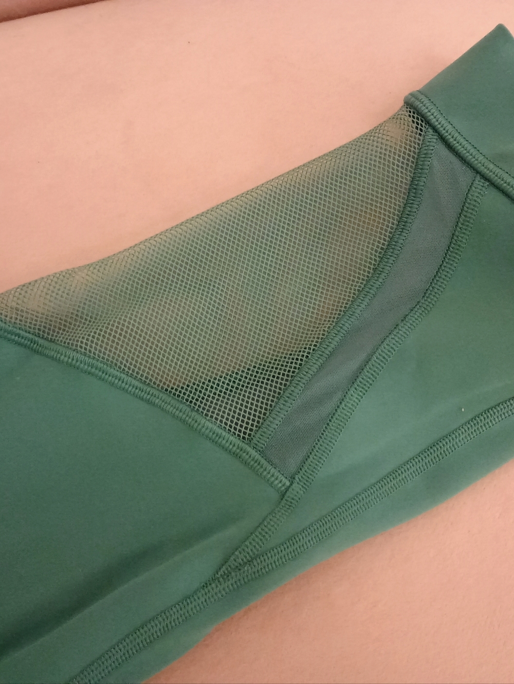 Lululemon Women’s Forget the Sweat Mesh-Panel Active Crop Leggings Size 10 - Picture 7 of 7